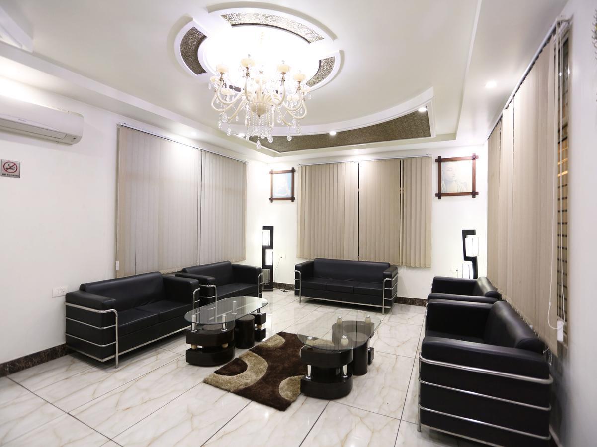 Haldwāni Oyo 4635 Sheetal Hotel מראה חיצוני תמונה